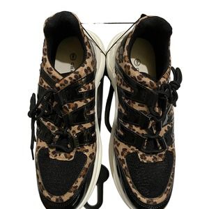 Charles Albert Leopard Print Shoes Size 9  Lace Up Sneakers